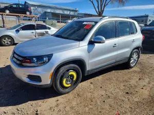 Volkswagen Tiguan S 2.0L 4 2017