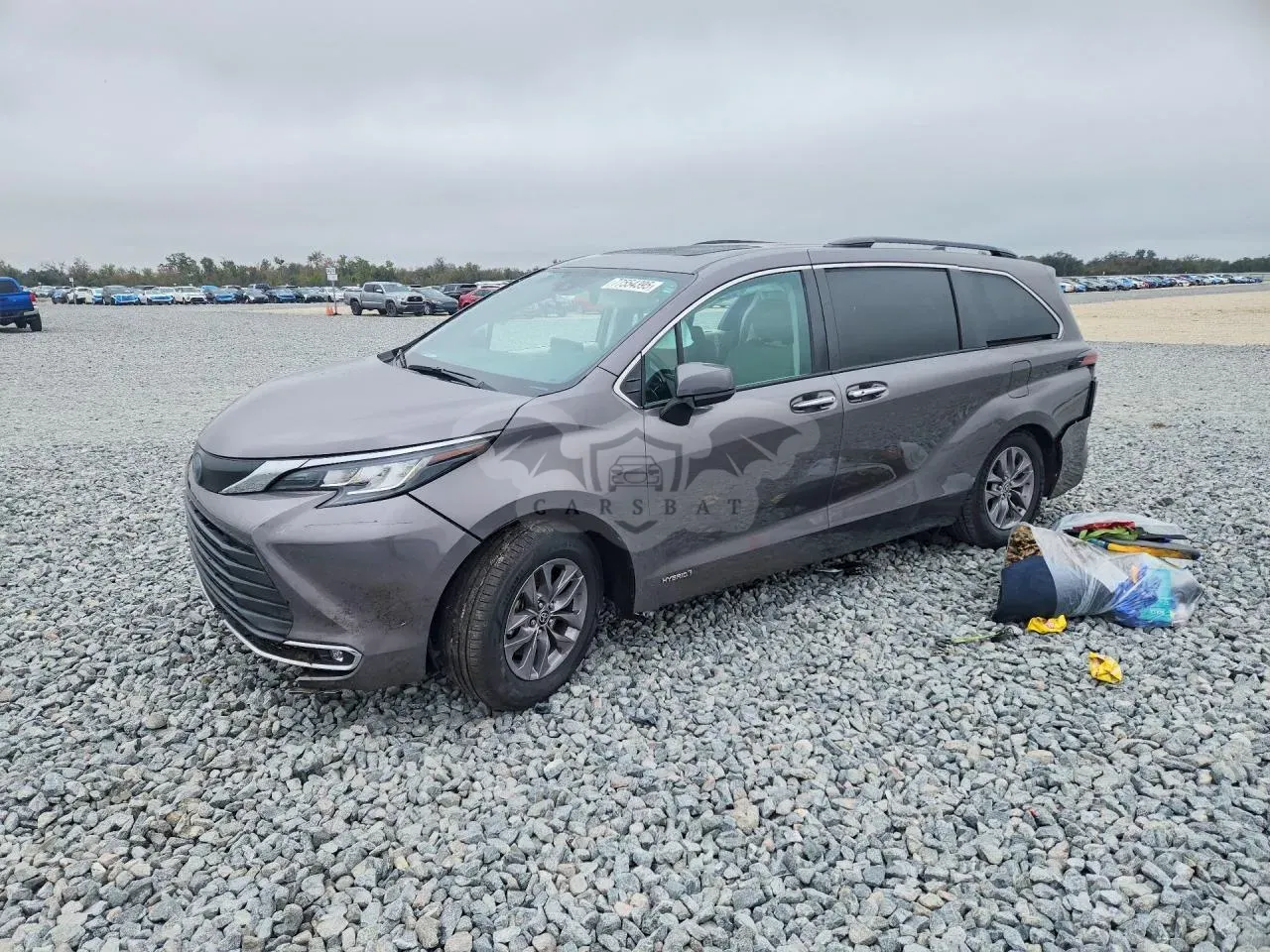 Toyota Sienna XLE 2.5L 4 2021