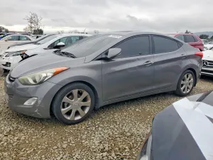 Hyundai Elantra GLS 1.8L 4 2013