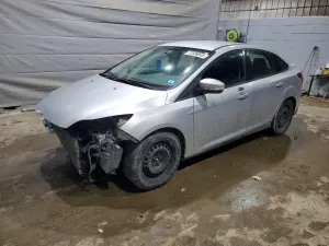 Ford Focus SE 2.0L 4 2014