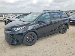 Toyota Sienna 2.5L 4 2025