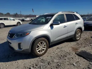 Kia Sorento LX 2.4L 4 2015