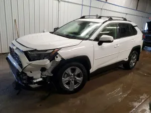 Toyota Rav4 LE 2.5L 4 2025