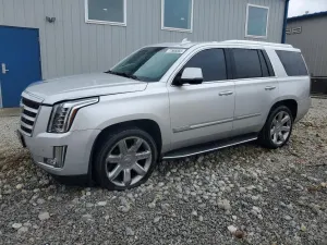 Cadillac Escalade LUXURY 6.2L 8 2015
