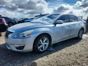 Nissan Altima 2.5L 4 2015