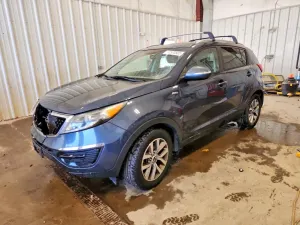 Kia Sportage LX 2.4L 4 2015