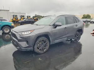 Toyota Rav4 XLE 2.5L 4 2021