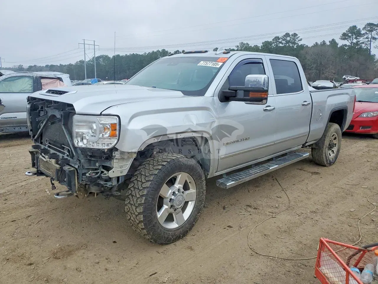 GMC Sierra 6.6L 8 2017