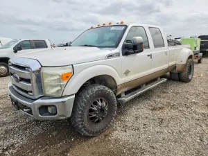 Ford F-350 SUPER DUTY 6.7L 8 2011