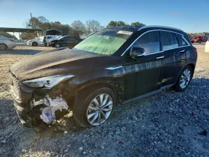 Infiniti QX50 ESSENTIAL 2.0L 4 2021