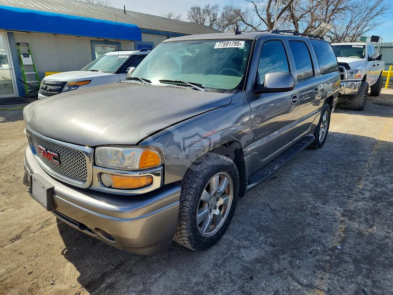 GMC Yukon DENALI 6.0L 8 2006