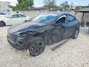 Tesla Model Y 2026