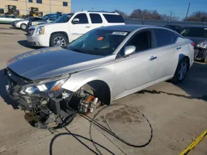 Nissan Altima S 2.5L 4 2021