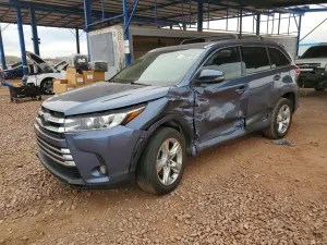 Toyota Highlander LIMITED 3.5L 6 2018