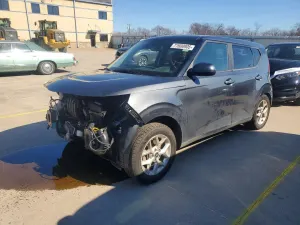 Kia Soul LX 2.0L 4 2023