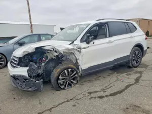 Volkswagen Tiguan 2.0L 4 2024
