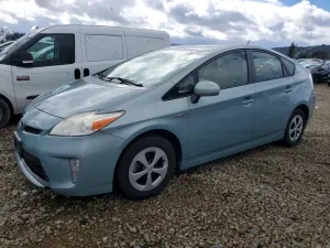 Toyota Prius 1.8L 4 2013