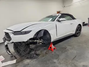 Ford Mustang 2.3L 4 2025