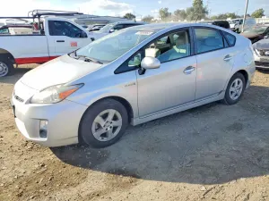Toyota Prius 1.8L 4 2011