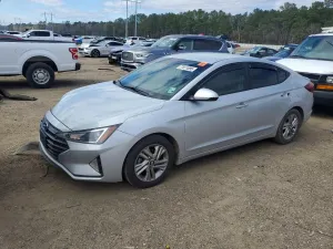 Hyundai Elantra 2.0L 4 2019