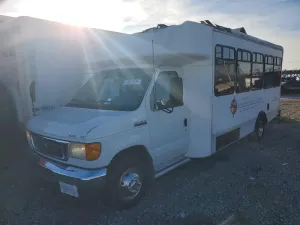 Ford E-450 E450 SUPER DUTY CUTAWAY VAN 6.8L 10 2006