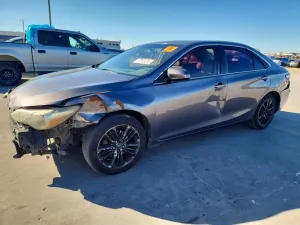 Toyota Camry LE 2.5L 4 2015