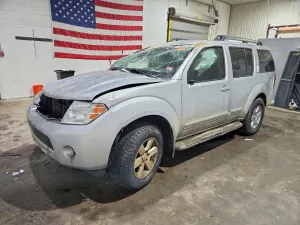 Nissan Pathfinder S 4.0L 6 2012