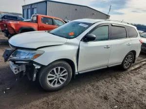 Nissan Pathfinder S 3.5L 6 2016