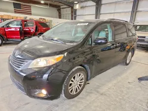 Toyota Sienna XLE 3.5L 6 2014