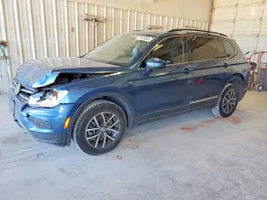 Volkswagen Tiguan SE 2.0L 4 2020