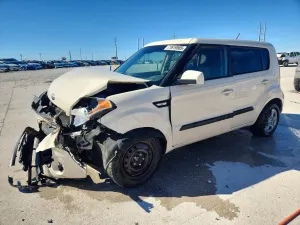 Kia Soul 1.6L 4 2013