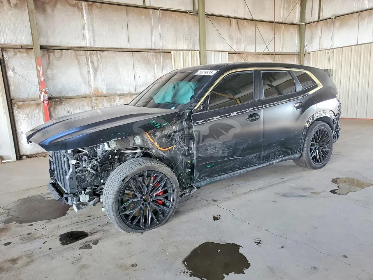 BMW XM 4.4L 8 2023