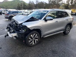 Volkswagen Tiguan S 2.0L 4 2025