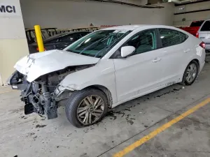 Hyundai Elantra 2.0L 4 2019