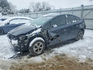 Toyota Prius 1.8L 4 2013