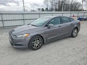 Ford Fusion SE 2.5L 4 2014