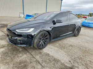 Tesla Model X 2022