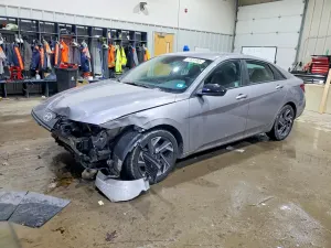Hyundai Elantra SEL SPORT 2.0L 4 2025