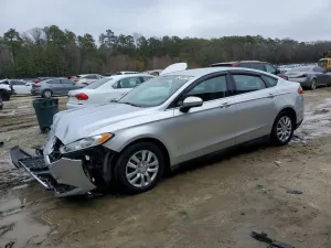 Ford Fusion S 2.5L 4 2014