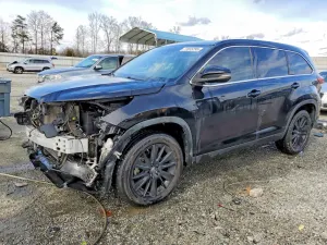 Toyota Highlander SE 3.5L 6 2019