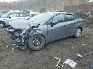 Nissan Versa S 1.6L 4 2025
