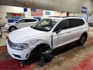 Volkswagen Tiguan SE 2.0L 4 2020