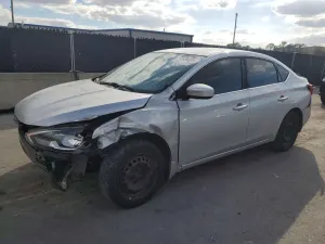 Nissan Sentra S 1.8L 4 2017