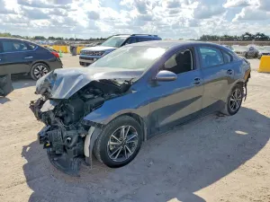Kia Cerato / Forte / K3 2 L 4 2023