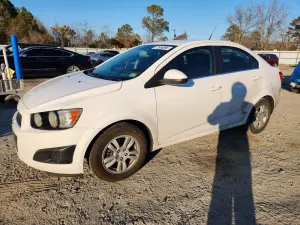 Chevrolet Aveo (Sonic) LT 1.4L 4 2014