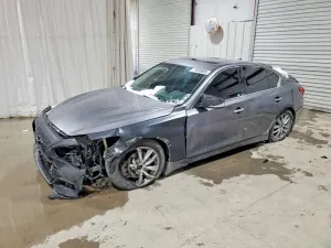 Infiniti Q50 3.7L 6 2014