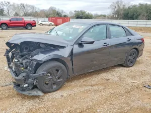 Hyundai Elantra SEL 2.0L 4 2021