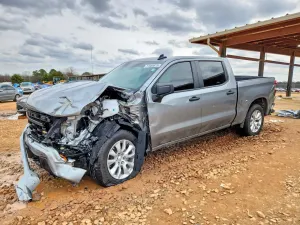 Chevrolet Silverado 1500 C1500 CUSTOM 2.7L 4 2025