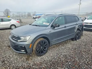 Volkswagen Tiguan SE 2.0L 4 2021