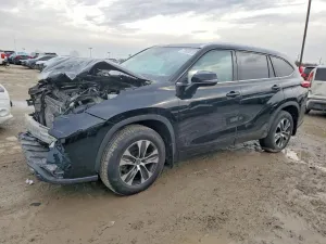 Toyota Highlander XLE 3.5L 6 2021